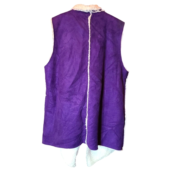040 LULAROE SIZE LARGE FLEECE VEST, DEEP PURPLE / WHITE - Picture 2 of 2